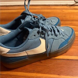 Nike SB Zoom Blue Athletic Shoe